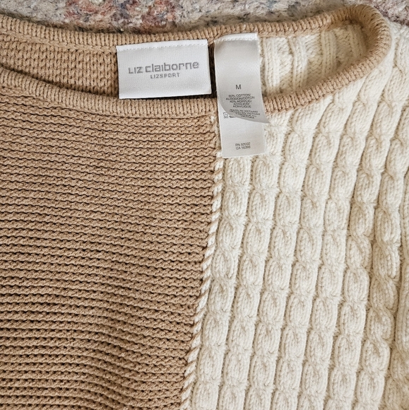 Liz Claiborne Colorblock Sweater. Size M - Picture 2 of 6